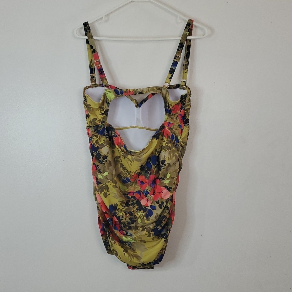 NWOT Nicole Miller Floral One-Piece Swimsuit Size Large - Picture 7 of 12